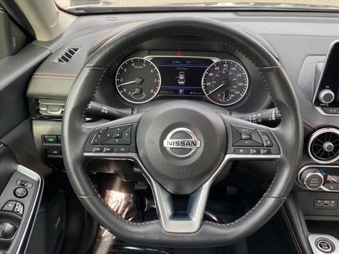 Used 2023 Nissan Sentra SR w/ SR Premium Package image 6