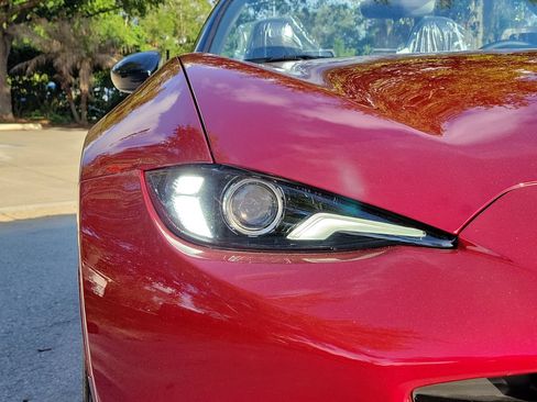 New 2026 MAZDA MX-5 Miata Club w/ Interior Package RWD image 8