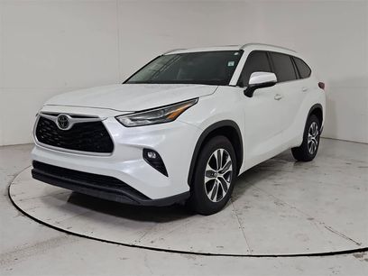 Used 2022 Toyota Highlander XLE