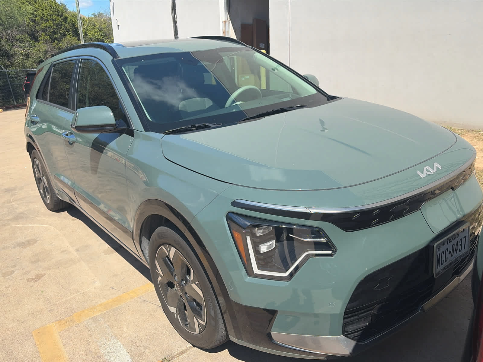 Used 2024 Kia Niro Wave w/ Wave Preserve Package FWD image 34