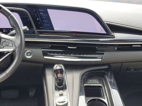 Used 2023 Cadillac Escalade ESV Sport w/ LPO, ONYX Package AWD/4WD image 26