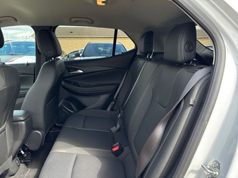 Used 2025 Buick Encore GX Preferred FWD image 25