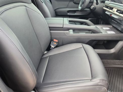 New 2027 Kia Telluride S image 21