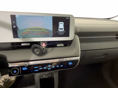 Used 2024 Hyundai Ioniq 5 SE RWD image 32