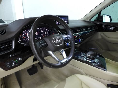 Used 2019 Audi Q7 3.0T Prestige image 14