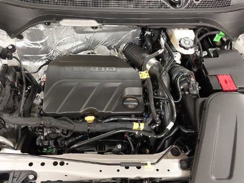 New 2026 Chevrolet Trax RS w/ Sunroof Package FWD image 30