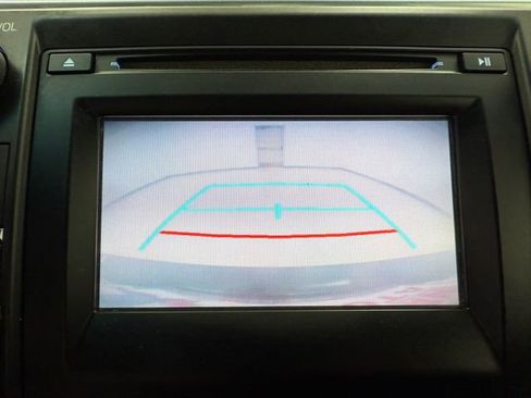 Used 2017 Toyota Camry LE FWD image 20