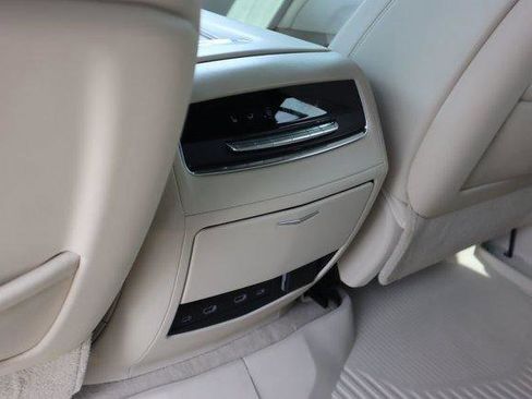 Used 2021 Cadillac Escalade Premium Luxury Platinum image 25