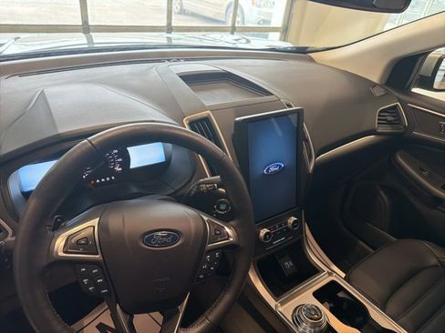 Used 2022 Ford Edge SEL w/ Convenience Package image 13