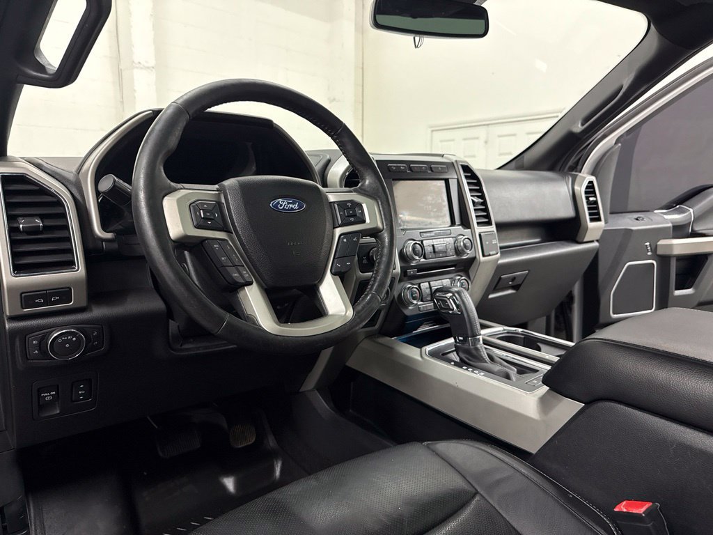 Used 2018 Ford F150 Lariat w/ Equipment Group 502A Luxury AWD/4WD image 16