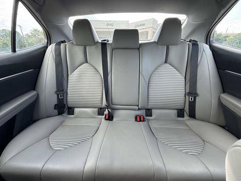 Used 2024 Toyota Camry SE FWD image 16