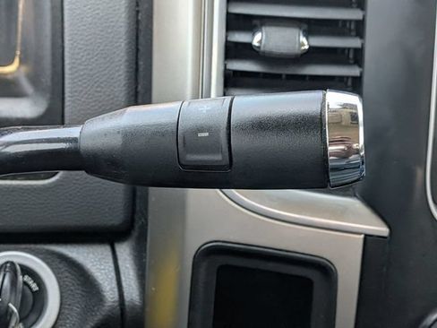 Used 2018 RAM 2500 SLT RWD image 25