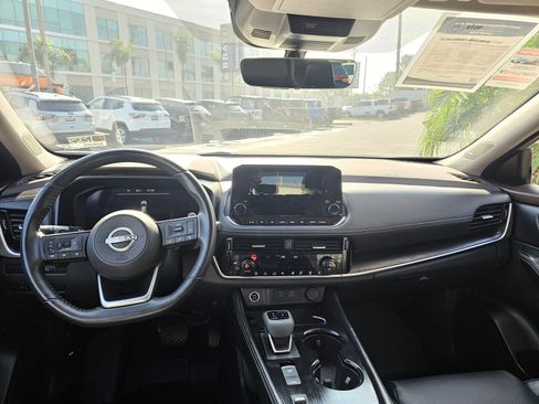 Used 2023 Nissan Rogue Platinum w/ Platinum Premium Package image 26