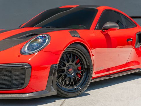 Used 2018 Porsche 911 GT2 RS RWD image 22