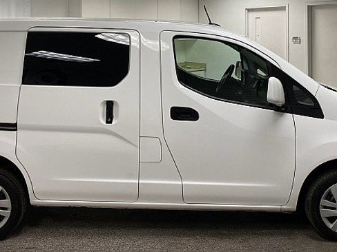 Used 2021 Nissan NV200 SV w/ Sliding Door Glass Package image 4