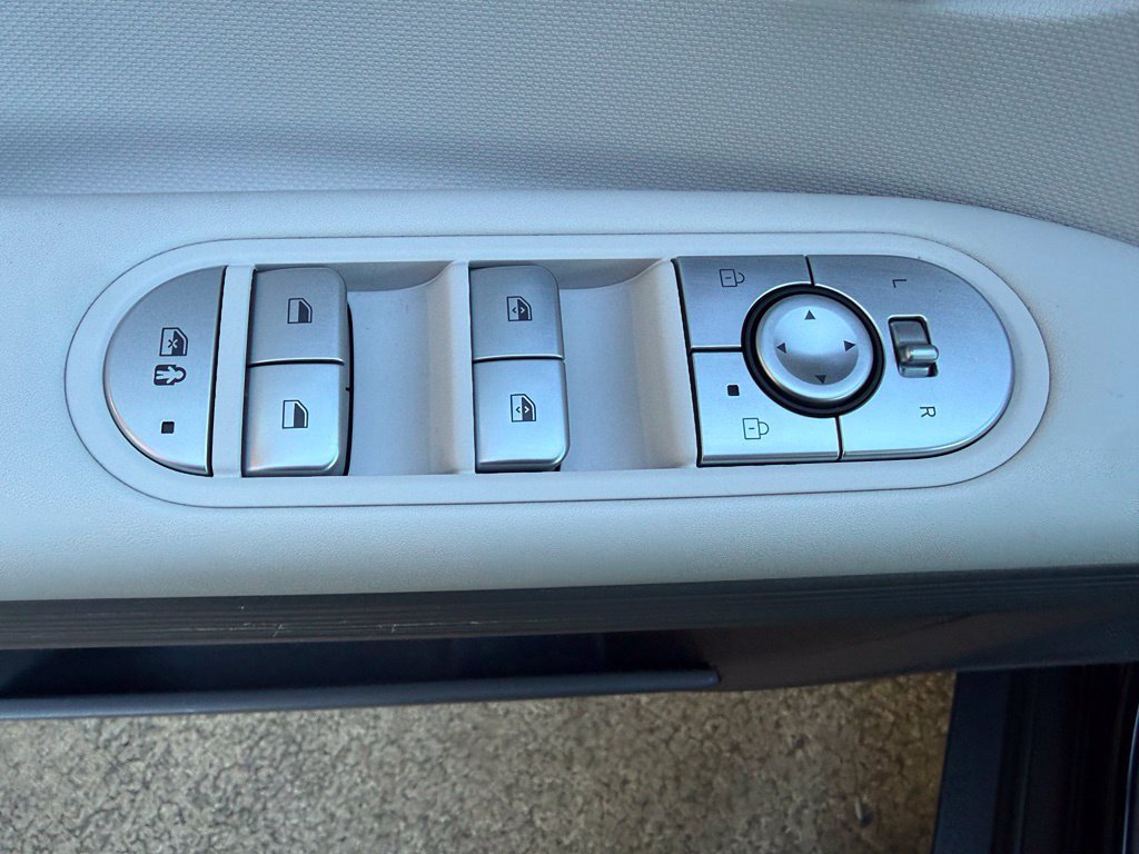 Certified 2024 Hyundai Ioniq 5 SEL AWD/4WD image 33
