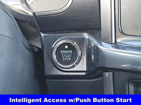 Used 2022 Ford F150 XLT w/ Equipment Group 302A High image 19