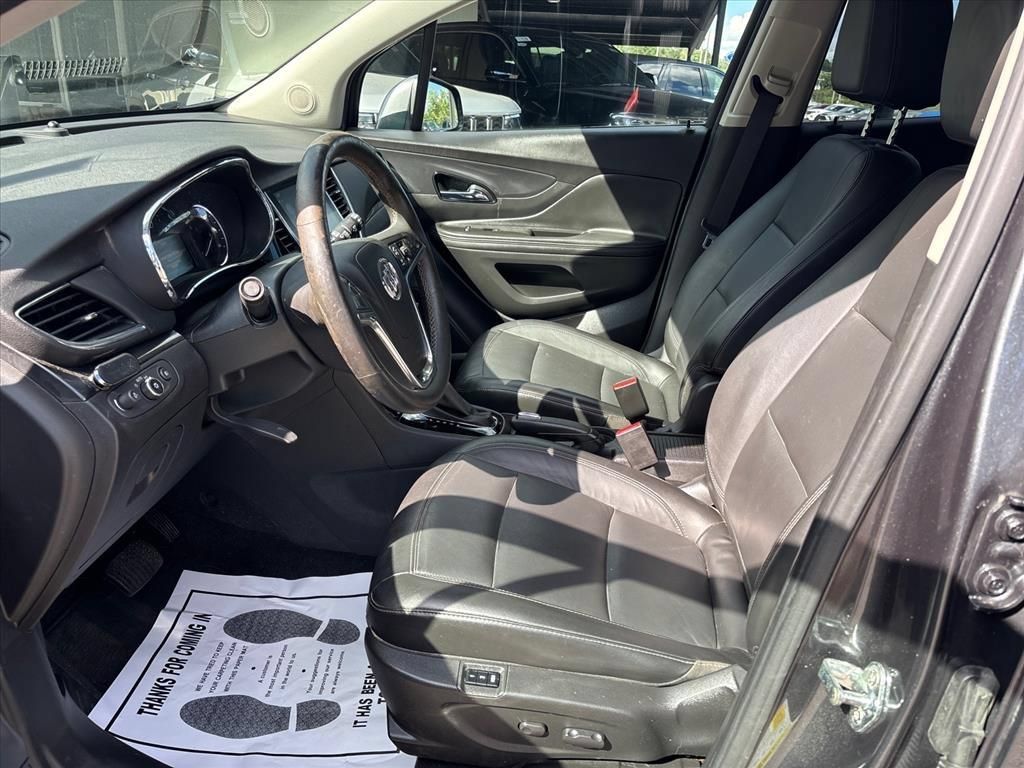 Used 2018 Buick Encore Premium AWD/4WD image 19