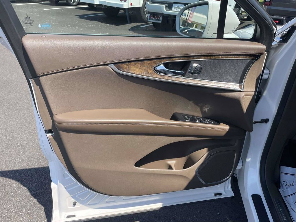 Used 2016 Lincoln MKX Reserve w/ Technology Package AWD/4WD image 15