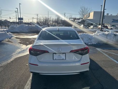 Used 2023 Honda Civic EX image 7