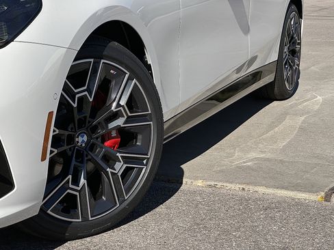 New 2026 BMW 530i w/ M Sport Package image 3