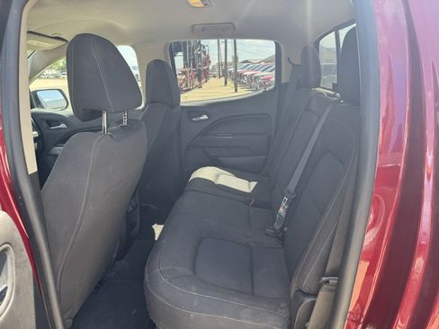 Used 2019 Chevrolet Colorado LT w/ LT Convenience Package RWD image 8