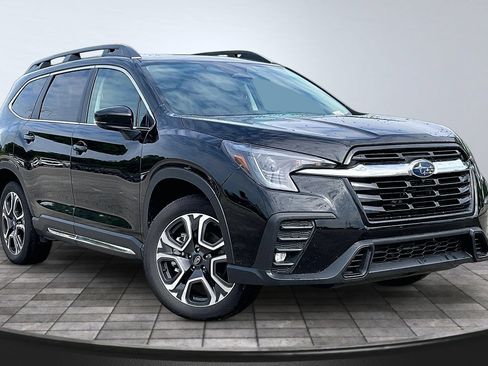 Certified 2025 Subaru Ascent Limited AWD/4WD image 7