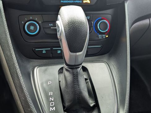 Used 2020 Ford Transit Connect XL image 17