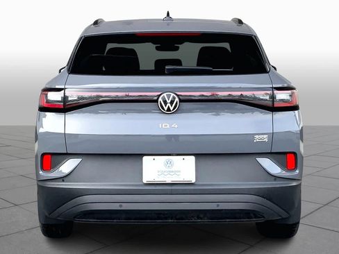 Used 2023 Volkswagen ID.4 Pro image 4