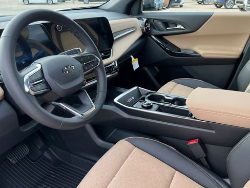 New 2026 Chevrolet Equinox ACTIV image 16