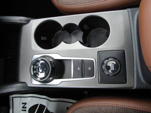 Used 2025 Ford Bronco Sport Outer Banks w/ Outer Banks Tech Package+ AWD/4WD image 35