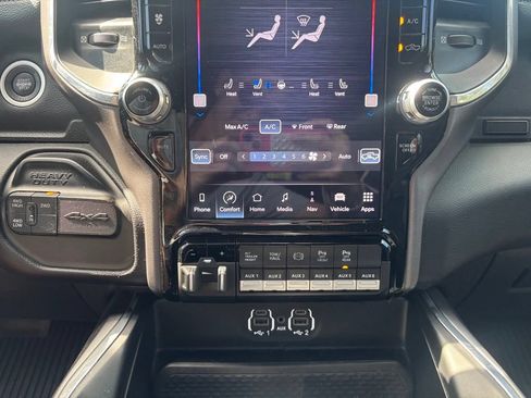 Used 2023 RAM 2500 Laramie AWD/4WD image 30