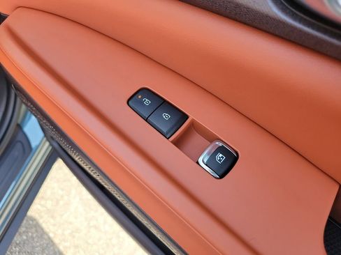 New 2026 Kia Carnival SX image 10