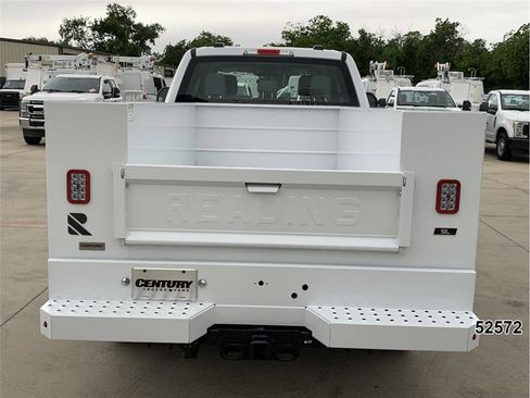 Used 2024 Ford F250 XL AWD/4WD image 7