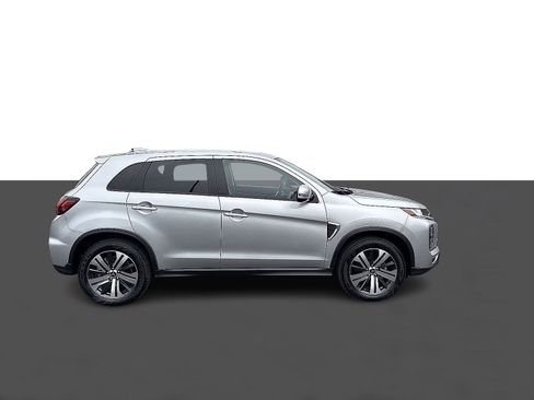 New 2025 Mitsubishi Outlander Sport SE image 3