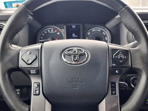 Used 2020 Toyota Tacoma TRD Sport w/ Technology Package image 28