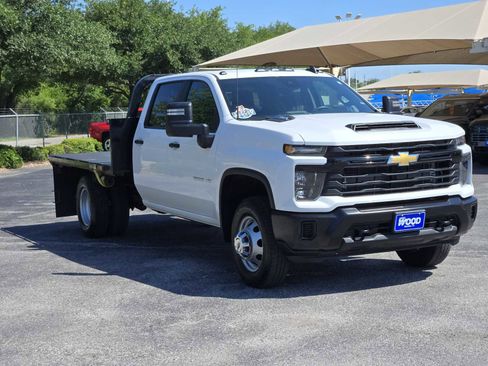 Used 2025 Chevrolet Silverado 3500 W/T w/ WT Convenience Package AWD/4WD image 3