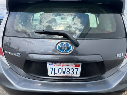 Used 2015 Toyota Prius C Two FWD image 19