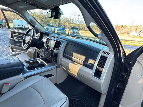 Used 2018 RAM 1500 Limited AWD/4WD image 12