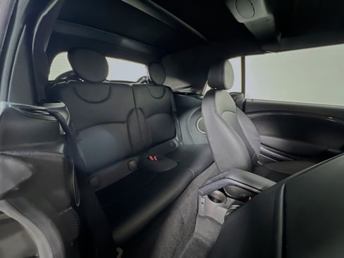 Used 2015 MINI Cooper S image 32