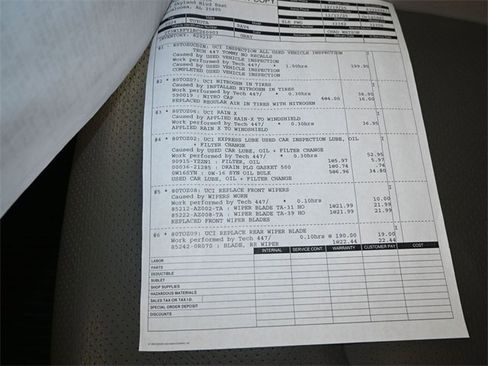 Used 2024 Toyota RAV4 XLE w/ Convenience Package image 4