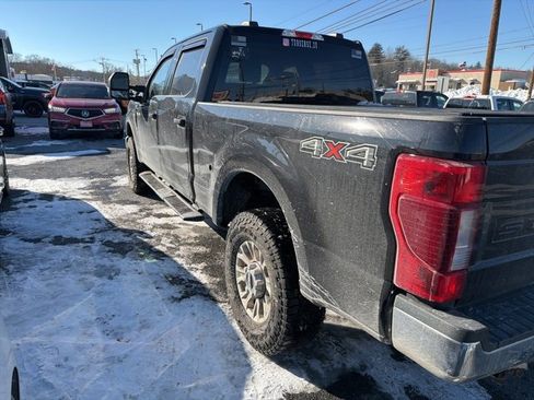 Used 2020 Ford F250 XLT w/ Snow Plow Prep Package image 4