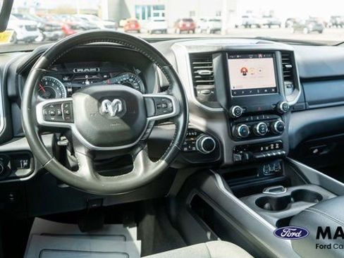 Used 2022 RAM 1500 Big Horn AWD/4WD image 12