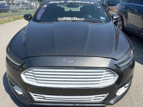 Used 2016 Ford Fusion SE w/ Equipment Group 202A image 4