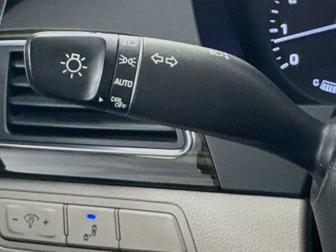 Used 2017 Hyundai Sonata Limited w/ Tech Package 03 image 12