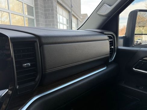 Used 2024 GMC Sierra 3500 SLE image 42