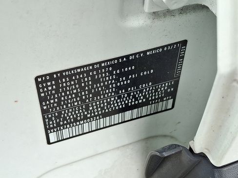 Used 2022 Volkswagen Taos SE w/ Panoramic Sunroof Package image 27