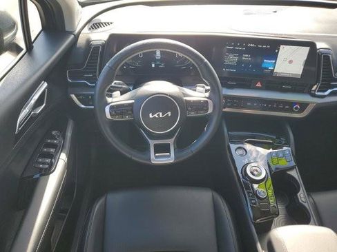 Used 2023 Kia Sportage EX image 15