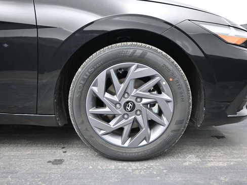 New 2026 Hyundai Elantra Blue image 10