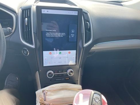 Used 2021 Ford Edge SEL w/ Convenience Package image 11